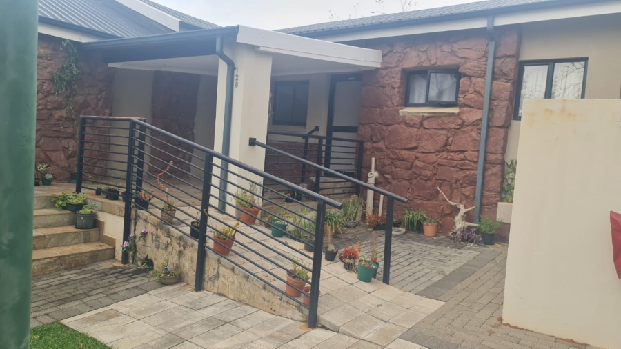 To Let 1 Bedroom Property for Rent in Wigwam North West